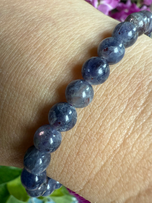 Blood Iolite