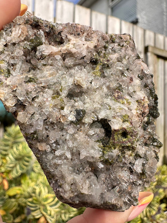 Quartz with Epidot